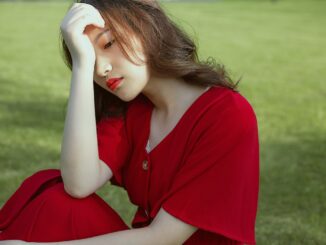 découvrez les principales causes de la perte de passion chez les femmes et comment y remédier pour raviver la flamme dans votre relation.