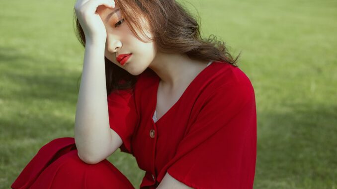 découvrez les principales causes de la perte de passion chez les femmes et comment y remédier pour raviver la flamme dans votre relation.