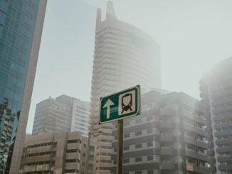 découvrez les signes d'attraction les plus courants et comment les reconnaître pour mieux comprendre les sentiments et les affinités entre personnes.