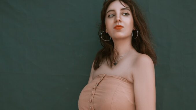 découvrez les opinions des femmes sur l'importance de la taille et comment elle influence leur confiance et leur bien-être.