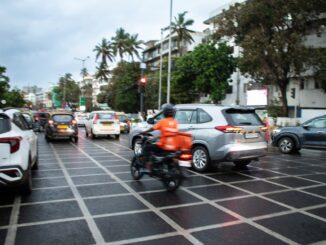 découvrez tout sur le terme « swerving » : définition, usages et contexte. apprenez comment ce concept est utilisé dans différents domaines et son importance.