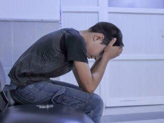 découvrez tout ce qu'il faut savoir sur le bullying : définition, conséquences et solutions pour prévenir et lutter contre ce phénomène.