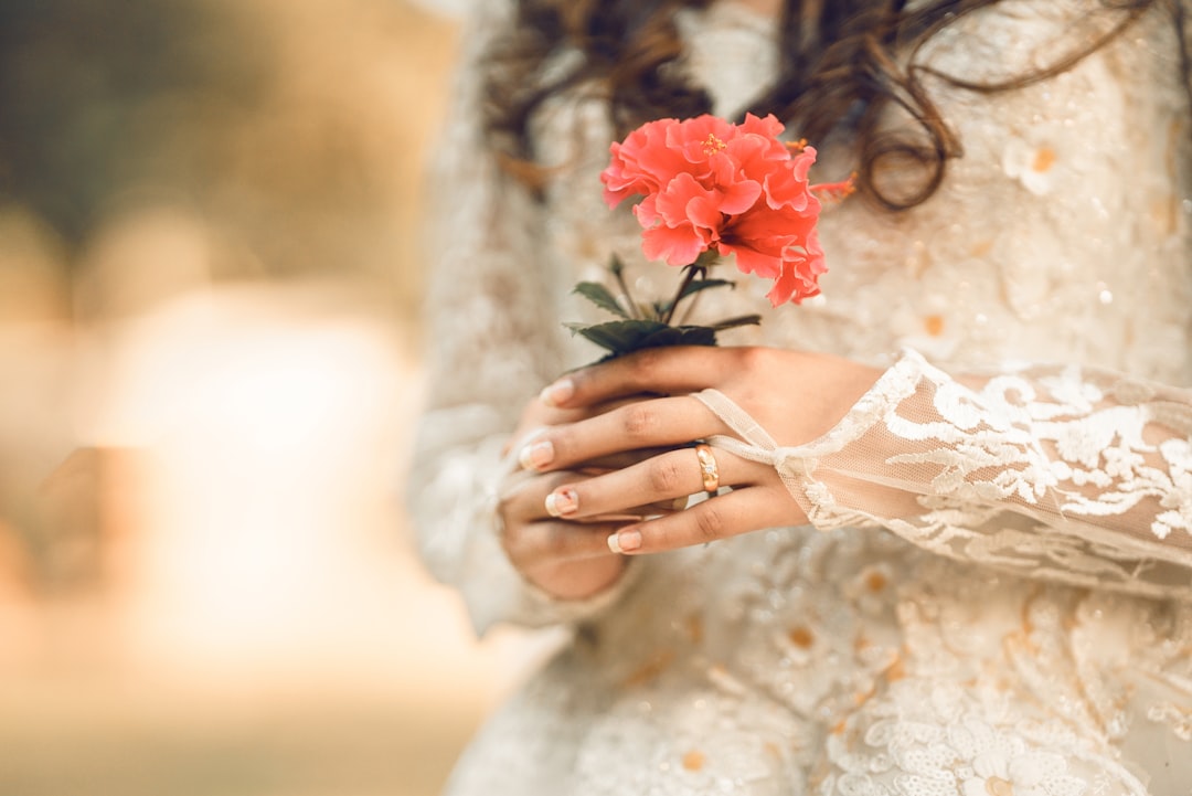 découvrez des conseils et astuces pour renforcer l'intimité dans votre couple et enrichir votre relation amoureuse au quotidien.