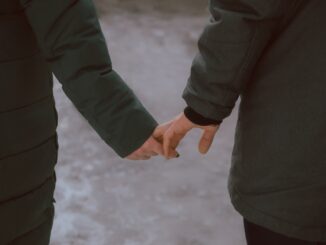 découvrez comment gérer et comprendre les relations passées pour avancer sereinement dans votre vie amoureuse.